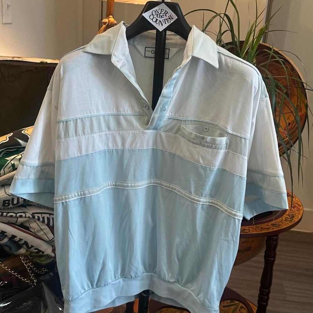 light blue and white horizontal 691d